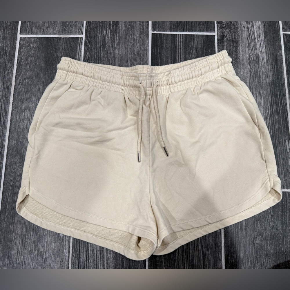 H&M Cream Shorts with Elastic Waistband